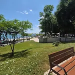 Apartment Black Sea View Retreat
